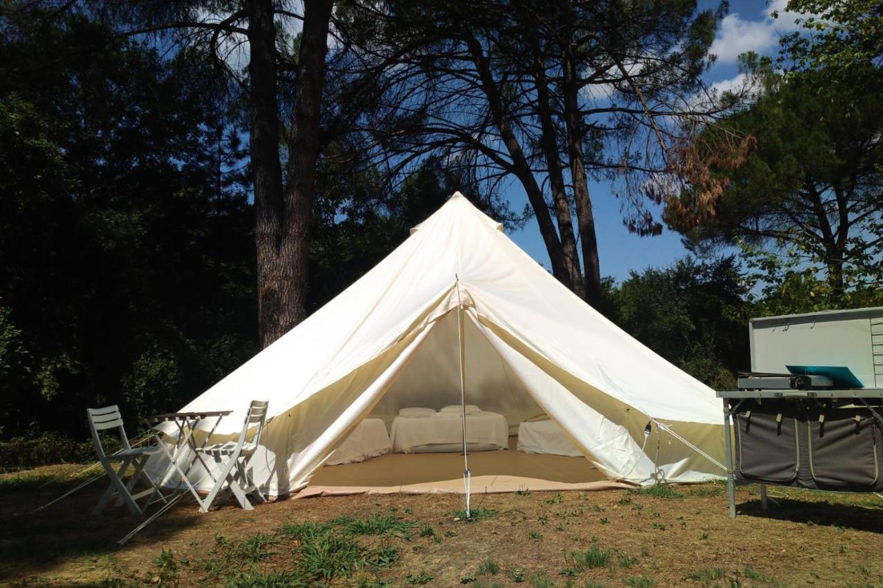 Toscana Holiday Village มนโตโปลิอินวัลดาร์โน ภายนอก รูปภาพ